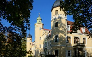 Ottendorf-Okrilla Schloss Hermsdorf saalvermietung.de 2.jpg Ottendorf-Okrilla Schloss Hermsdorf saalvermietung.de 2.jpg